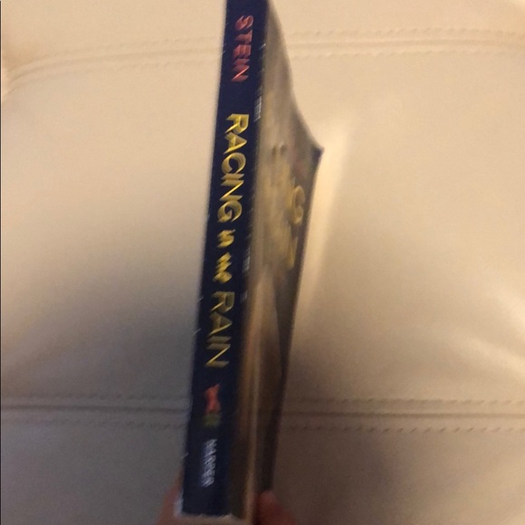 Racing in the Rain book . By Garth Stein - Picture 3 of 4